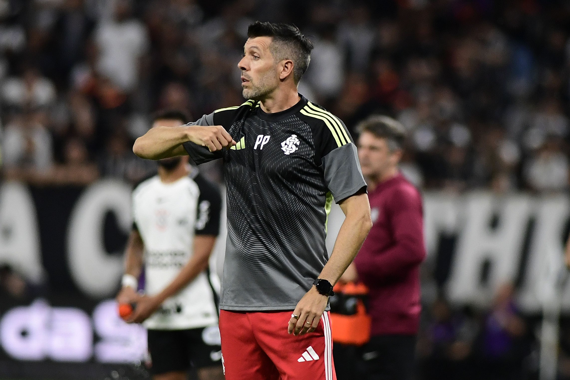 Pezzolano abre mão da convicção e tem variações no Inter em arrancada | Ge