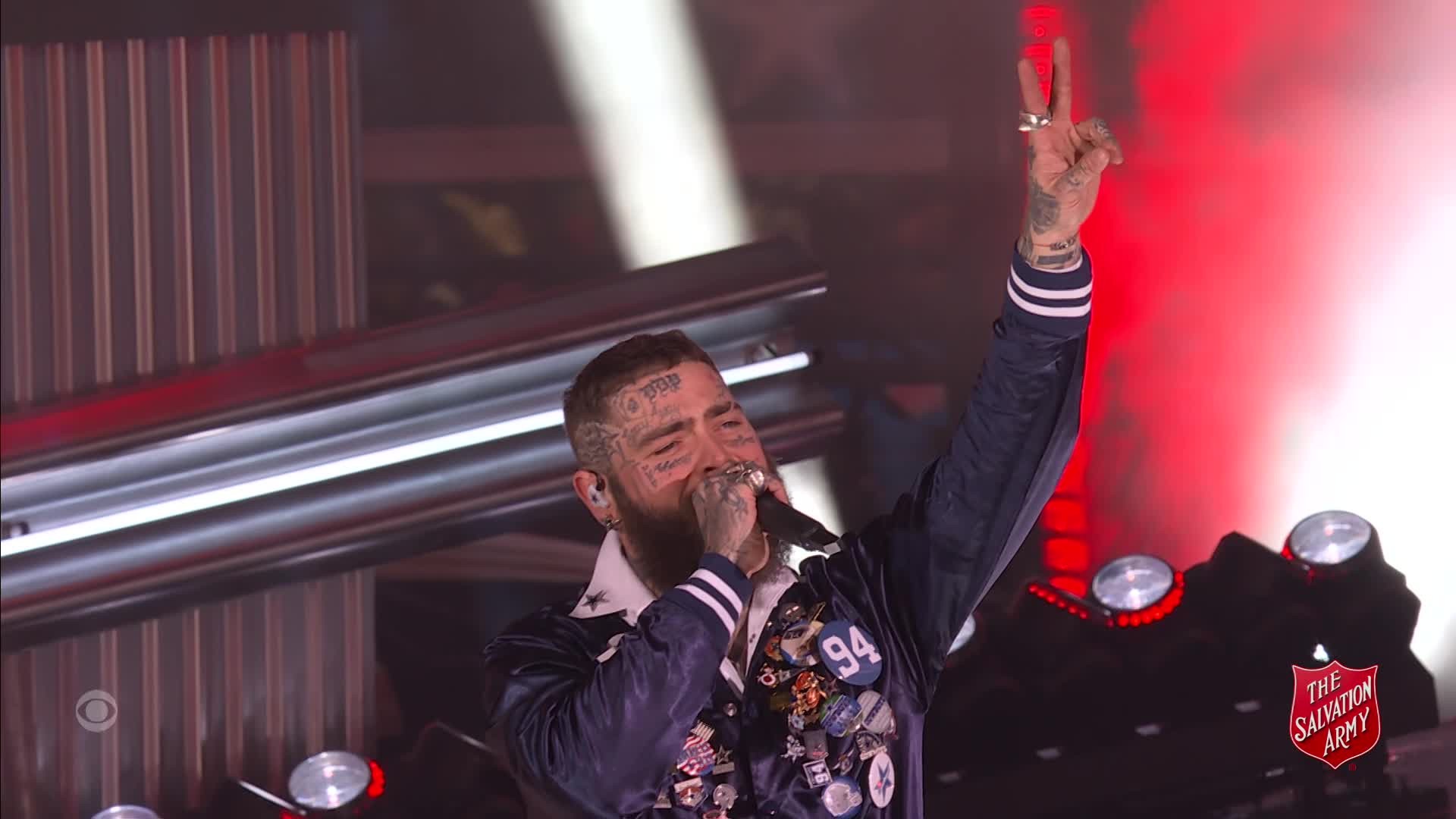 Post Malone se apresenta em show do intervalo no Dia de Ação de Graças | Ge