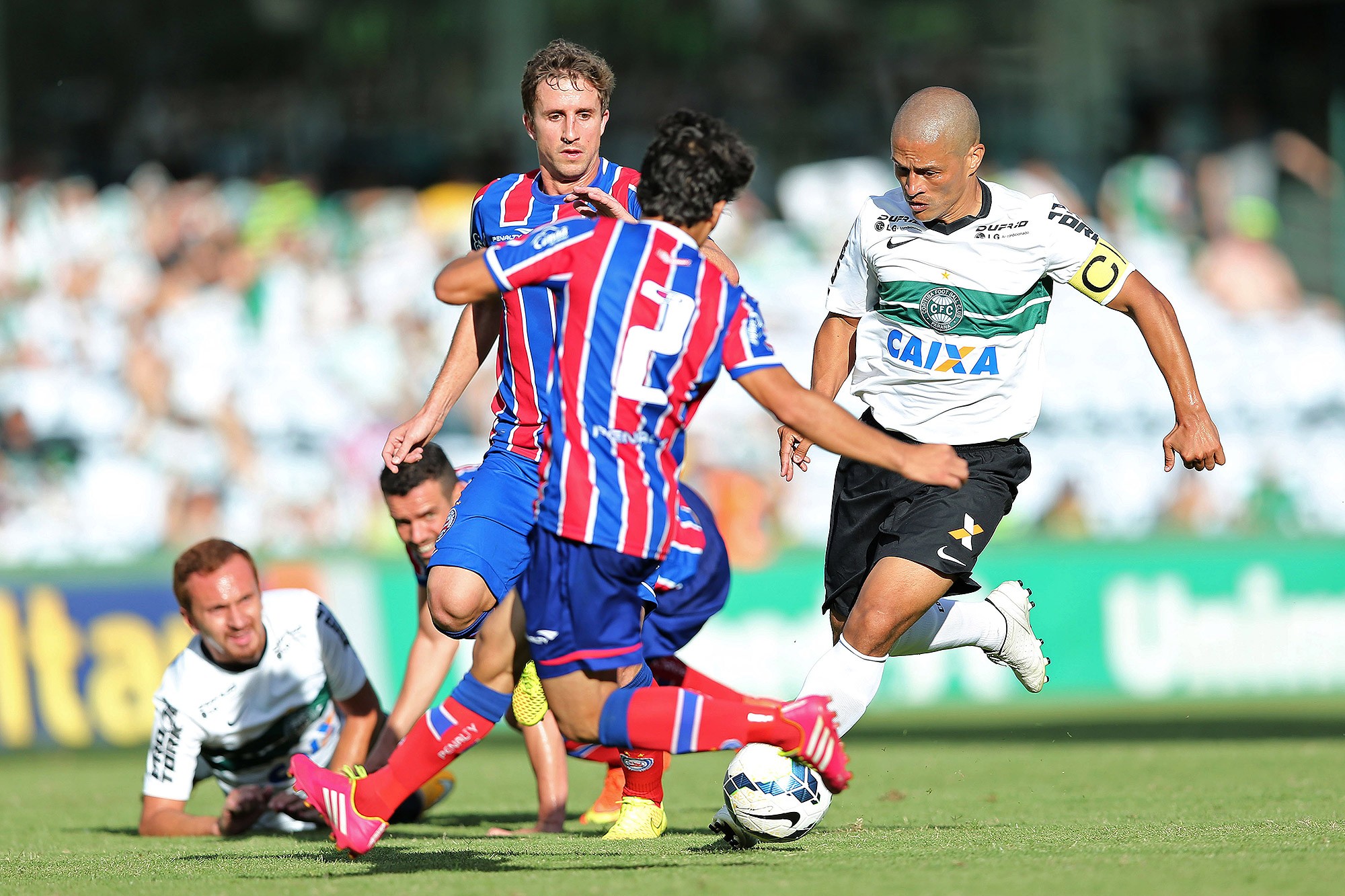 Bahia defende invencibilidade de 12 anos sobre o Coritiba | Ge