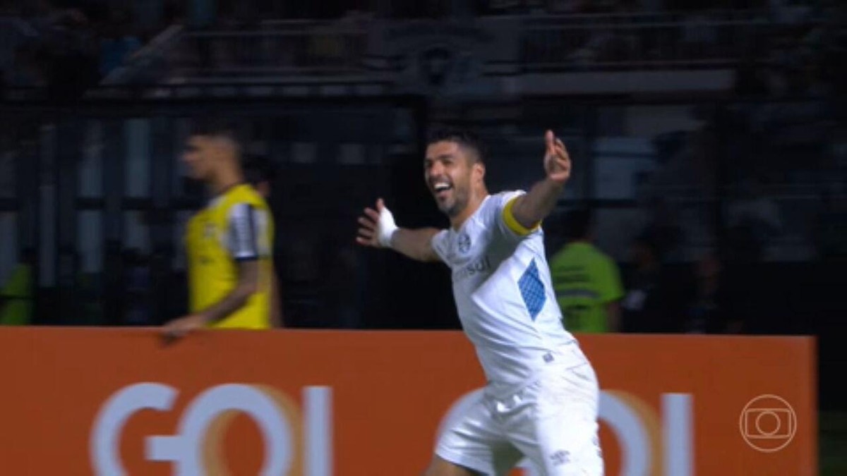 Suárez supera primeira meta de gols pelo Grêmio na temporada e ganha bônus; veja valores