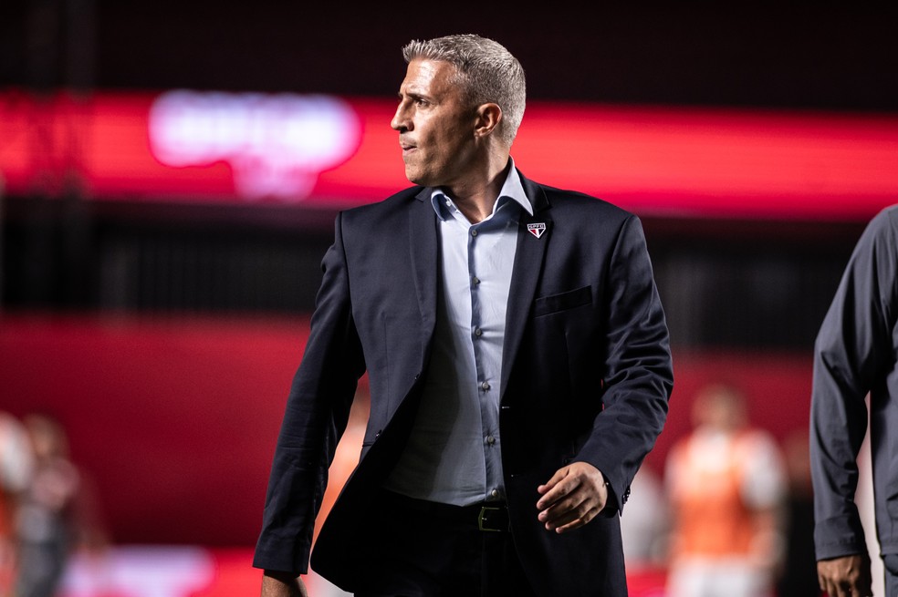 Hernan Crespo comemorou a vitória do São Paulo sobre o Bahia.