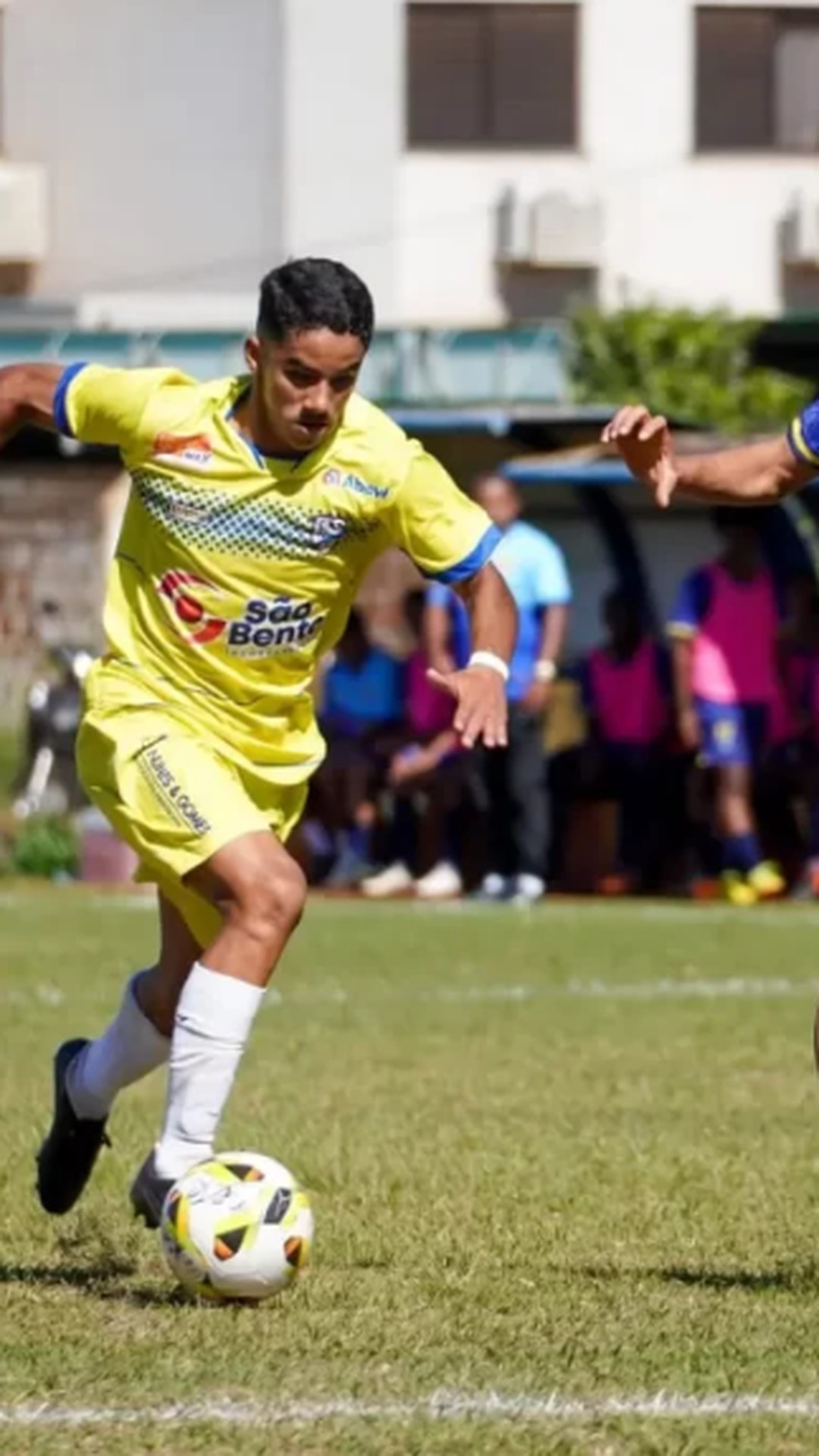 Daiane Muniz foi homenageada na festa do campeonato estadual, Esportes