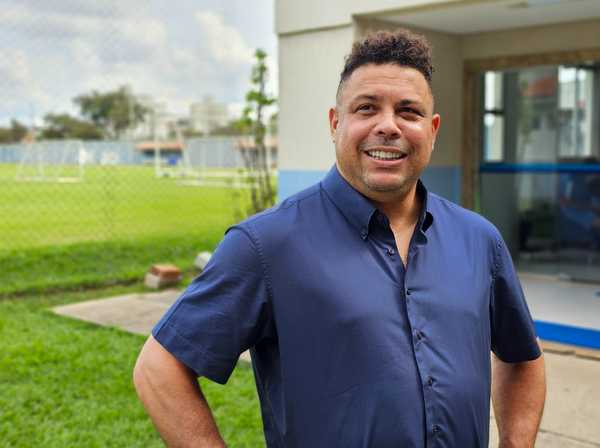 Cruzeiro mantém invencibilidade no clássico e busca título Estadual com Ronaldo.