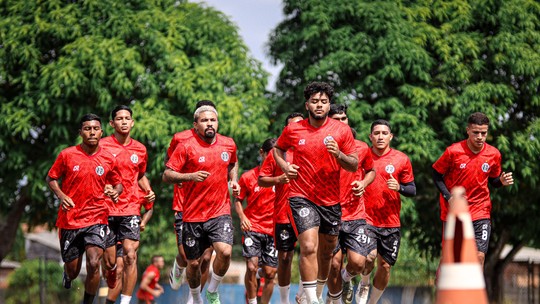 Com dificuldade para agendar amistosos, São Raimundo realiza jogo-treino com atletas do próprio elenco