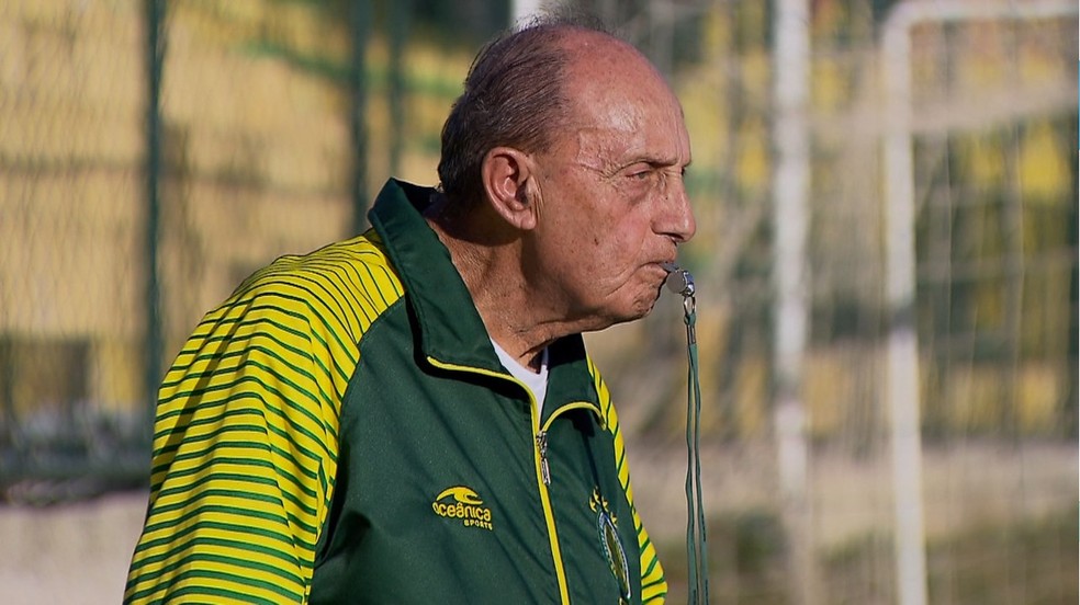 Amilton Noffke, treinador que revelou talentos no Paraná e fez história no futebol amador — Foto: Arquivo/ RPC
