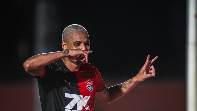 Janderson marca o gol do Triunfo do Vitória sobre o Sousa. (Foto: Victor Ferreira / EC Vitória)