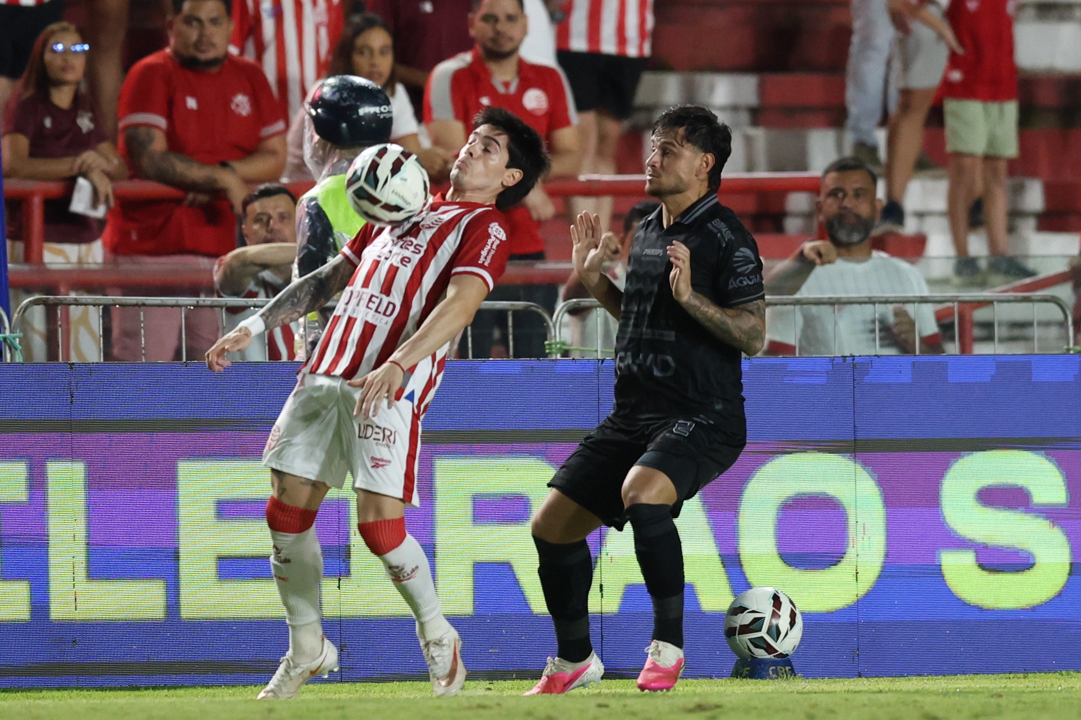 Técnico aponta erros do Náutico e critica arbitragem "bisonha" em empate com Operário