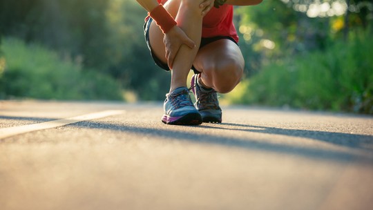 Você se machuca toda hora na corrida? Entenda o que pode ser