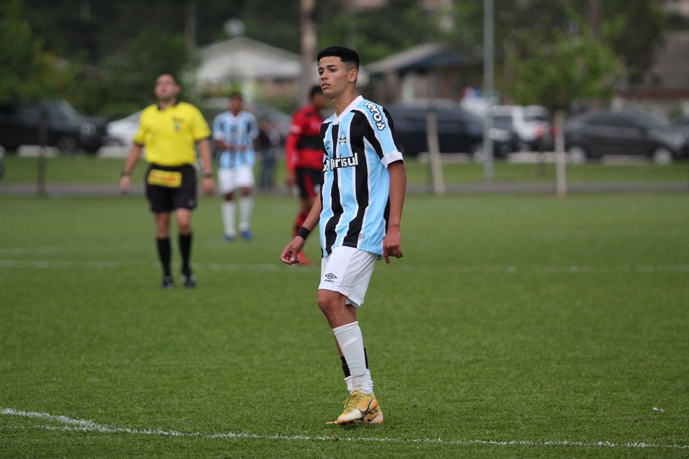 Guga na base do Grêmio