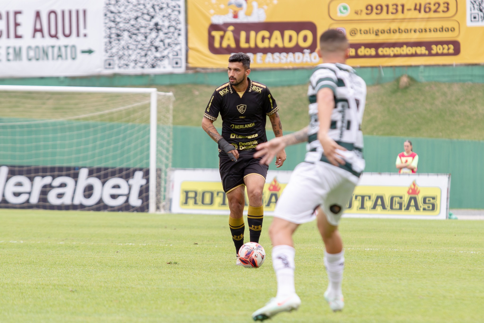 Figueirense vive situações distintas no ataque e na defesa na Copa SC