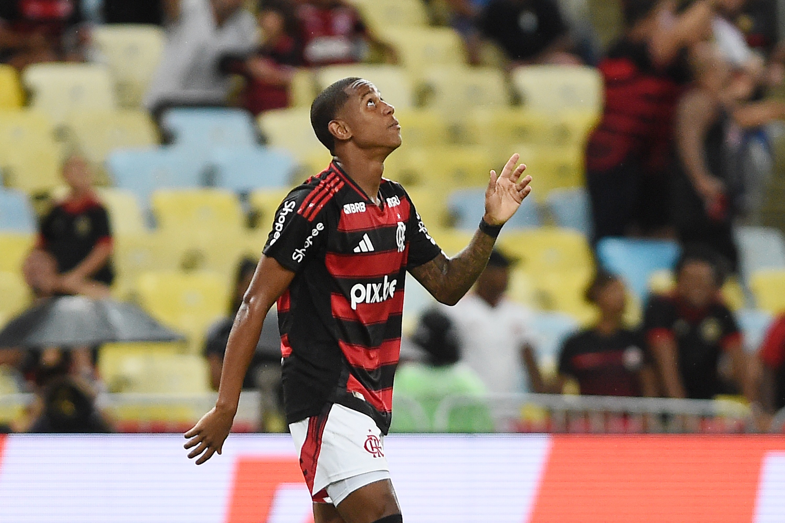 CRAQUE DA GÁVEA! Wallace Yan fala sobre oportunidades e destaca Filipe Luís