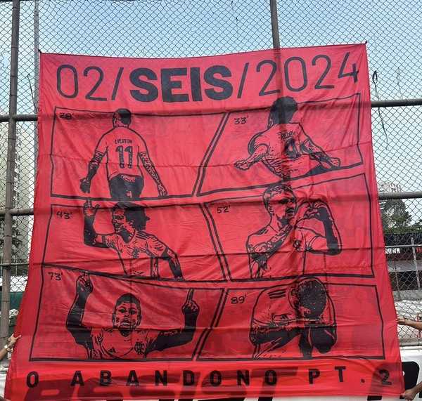 Torcida do Flamengo cria bandeirão da histórica goleada de 6 a 1 sobre o Vasco