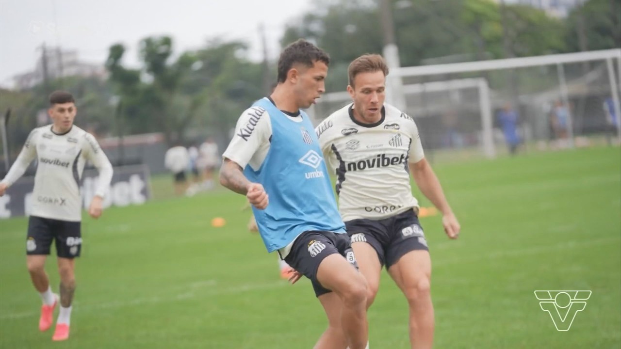 Santos lança camisa em homenagem à campanha do Outubro Rosa