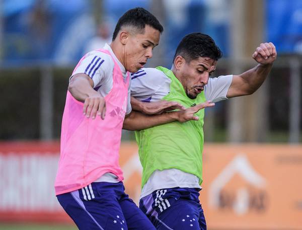 Cruzeiro amplia lista de desfalques no meio, e setor volta a ter menos opções após fechamento da janela