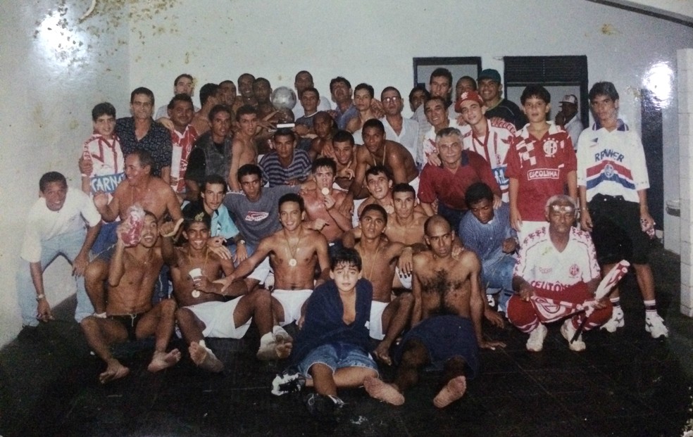 Comemoração do título da Copa do Nordeste no vestiário do Machadão — Foto: José Augusto "Carioca"/Arquivo Pessoal