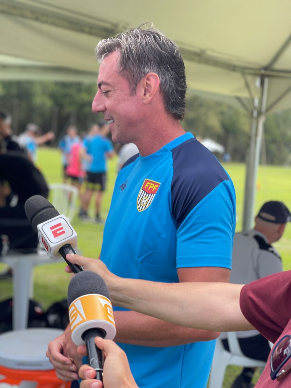 Raphael Claus falou com a imprensa sobre a pré-temporada dos árbitros paulistas — Foto: Gustavo Pazzotto