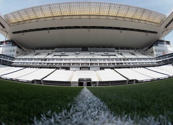 Diretor financeiro do Corinthians diz que clube planeja zerar dívida da Arena em cinco anos
