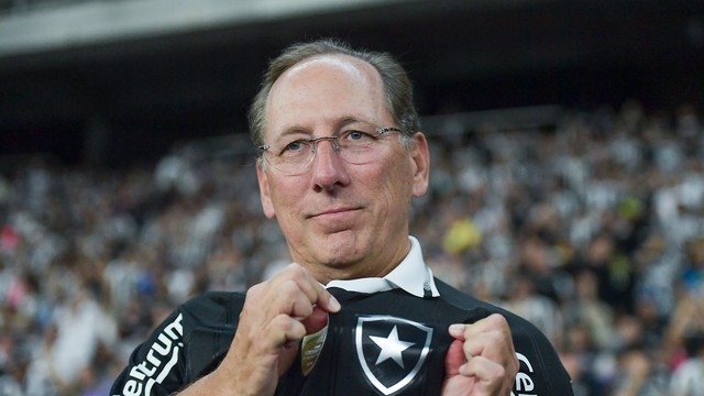 John Textor em Botafogo x Corinthians, pelo Brasileirão 2025