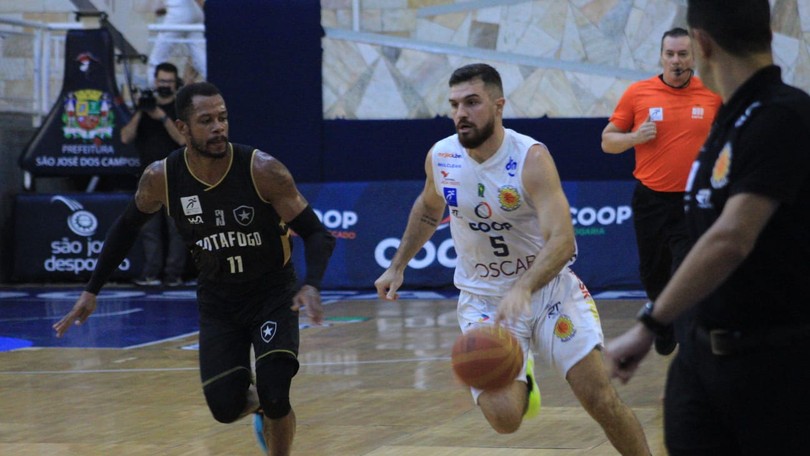 Corinthians Basquete - Sextou com Jogo 100! 💪🏾 . Hoje tem jogo do @nbb  contra o Botafogo no Parque S. Jorge, às 21h10. Confronto importante e  partida especial, é o 100º jogo