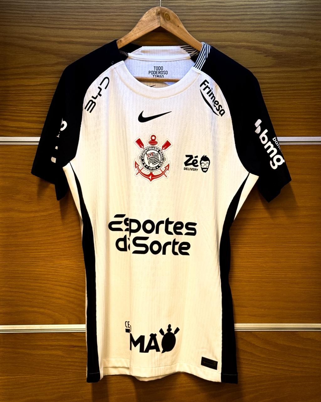 Quanto vale a camisa? Veja valores dos patrocínios do Corinthians | Ge