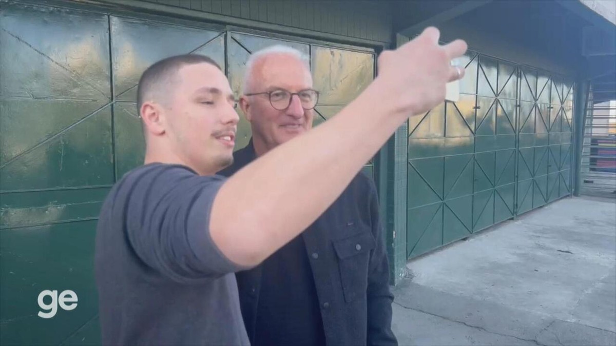 Técnico da seleção observa confronto entre Grêmio e Fluminense no Couto Pereira