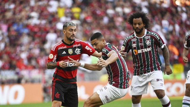 Arrascaeta e André em Flamengo e Fluminense no Maracanã