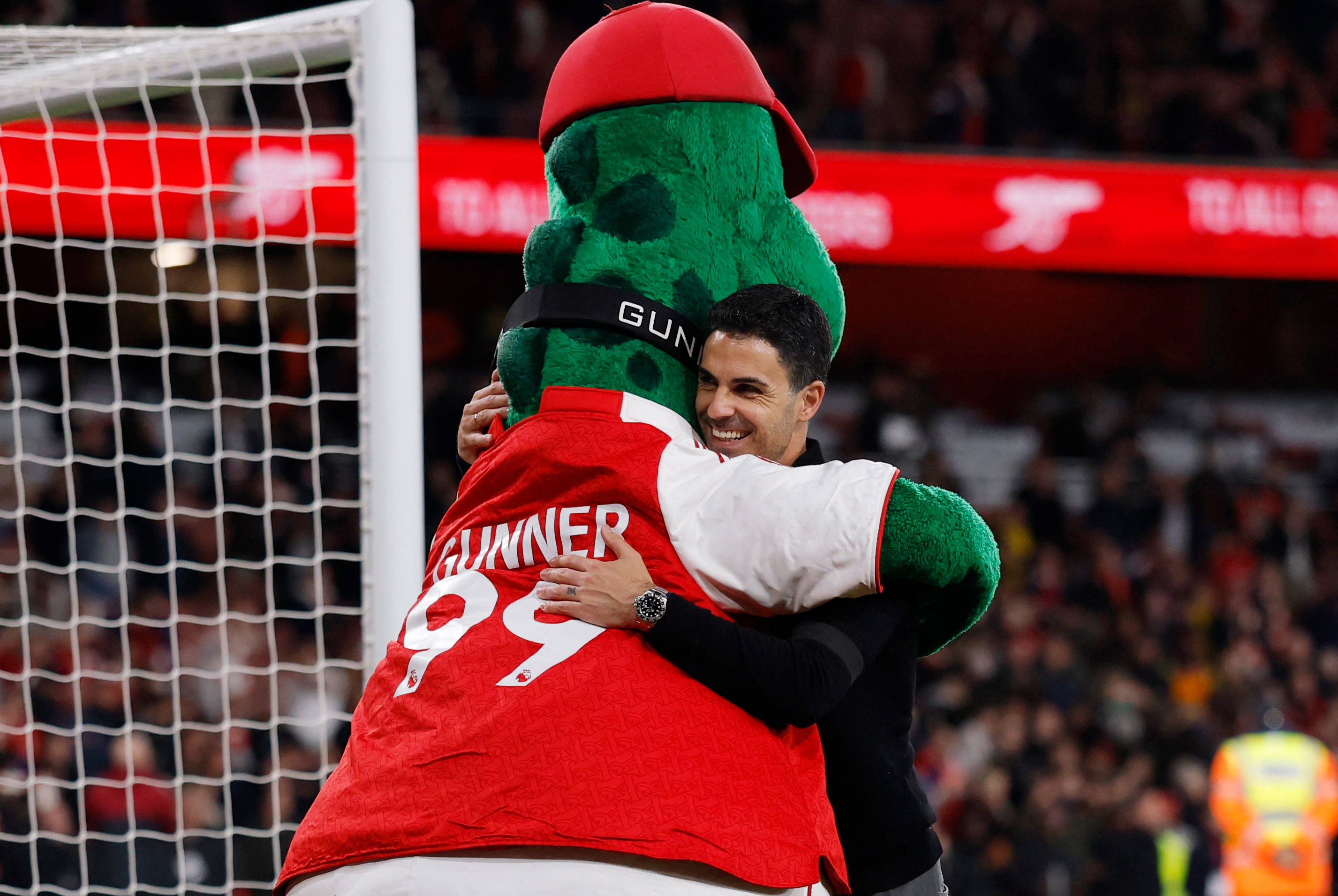 Arsenal volta a conquistar a Premier League após 22 anos; veja lista de campeões