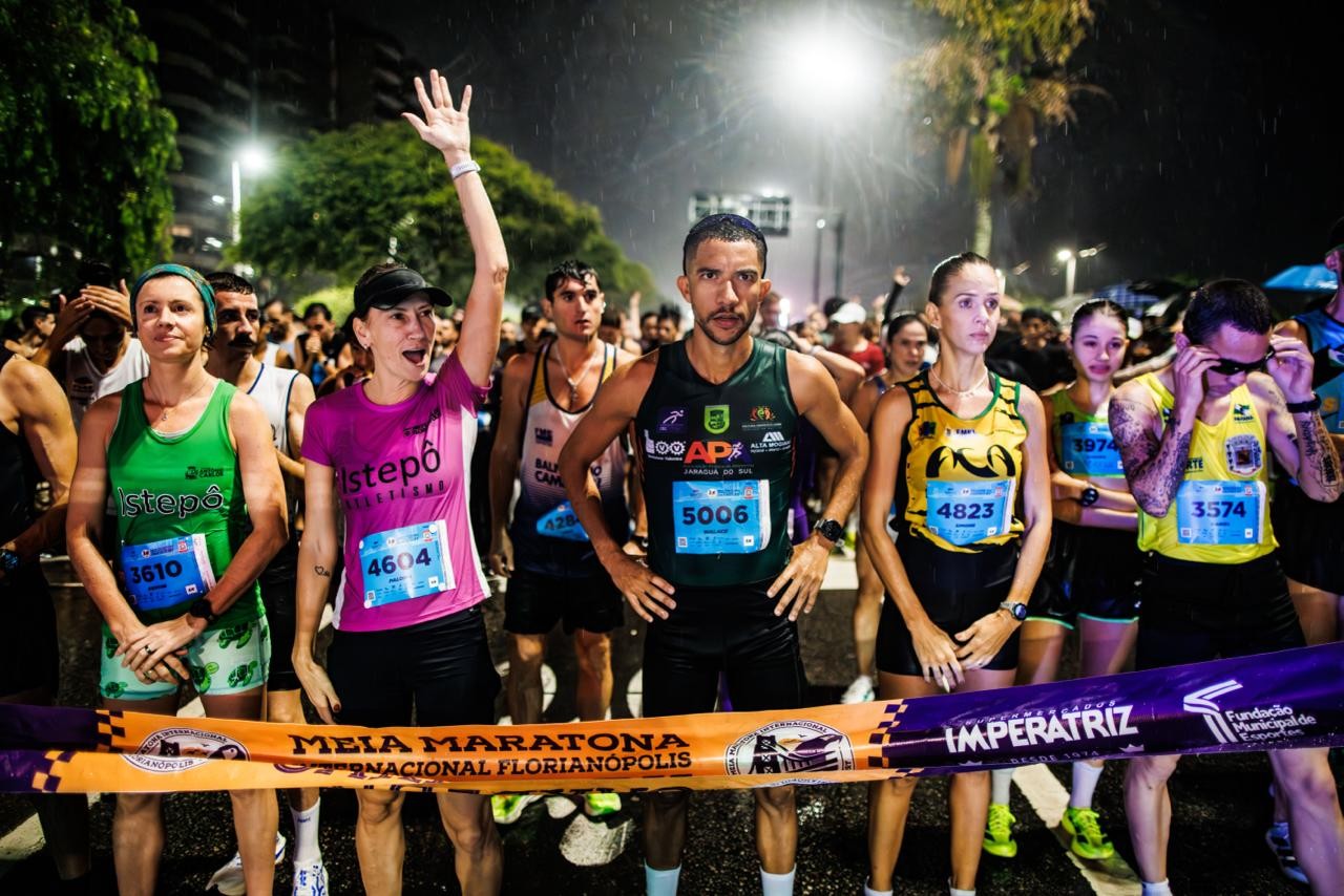 Meia Maratona Internacional leva mais de 12 mil atletas à Florianópolis