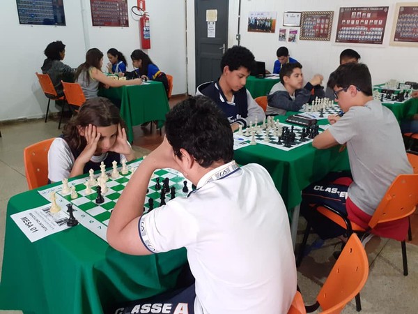 Projeto oferece aulas gratuitas de xadrez em Porto Velho, ro
