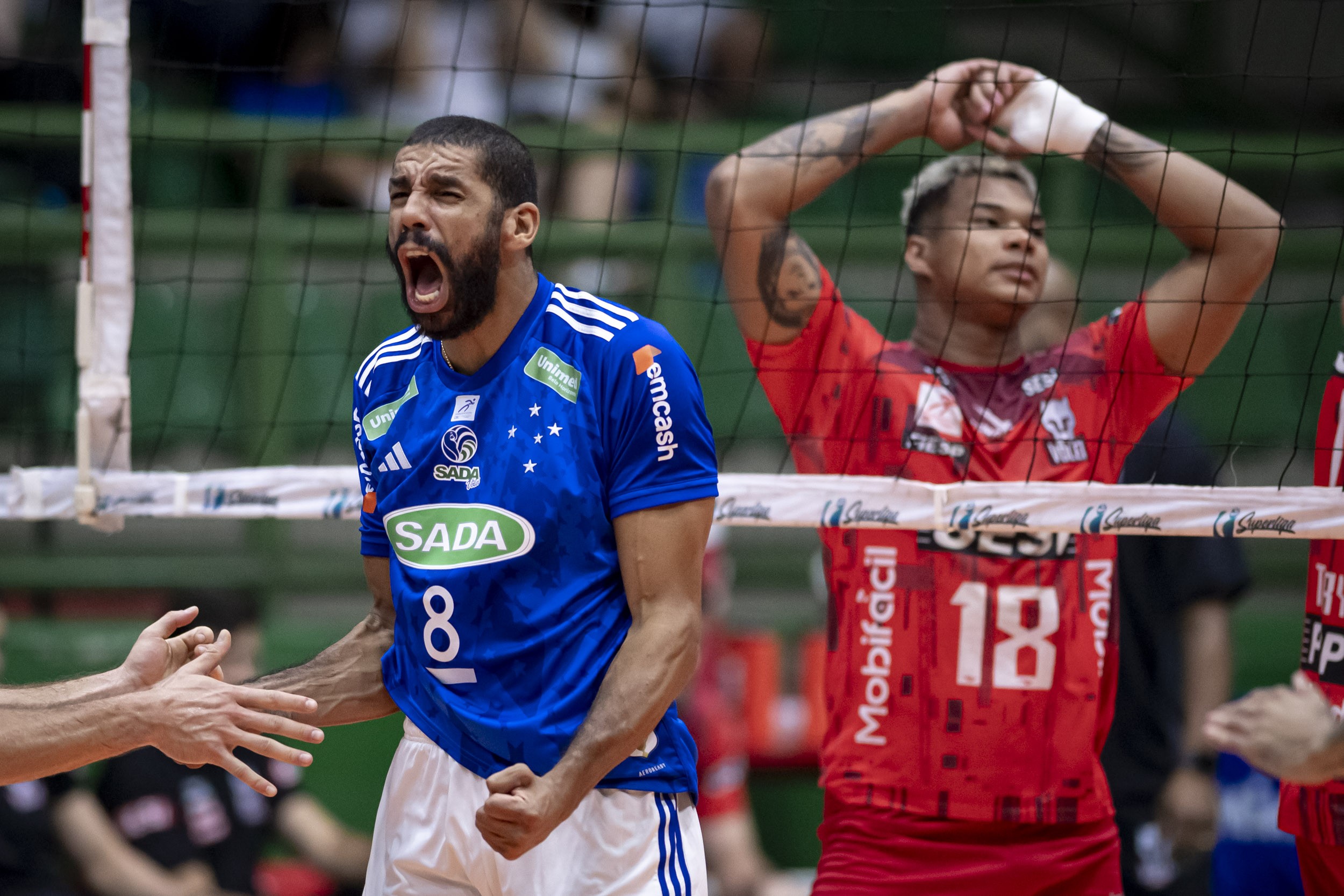 Cruzeiro vence o Sesi-Bauru em virada eletrizante e segue disparado na ...