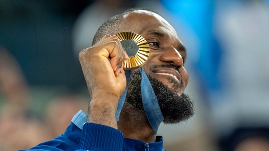 LeBron busca sócios para levantar R$ 38 bilhões e comprar franquia - Foto: (Aytac Unal/Anadolu via Getty Images)