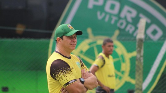 Técnico Fábio Brostel segue no comando do Porto Vitória para 2025