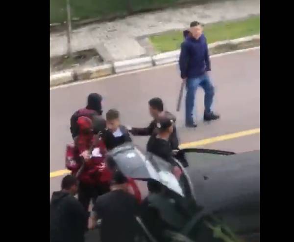 La polizia sequestra spranghe di ferro e bastoni in una rissa tra tifosi dell’Atlética.  Guarda i video |  Serie A brasiliana