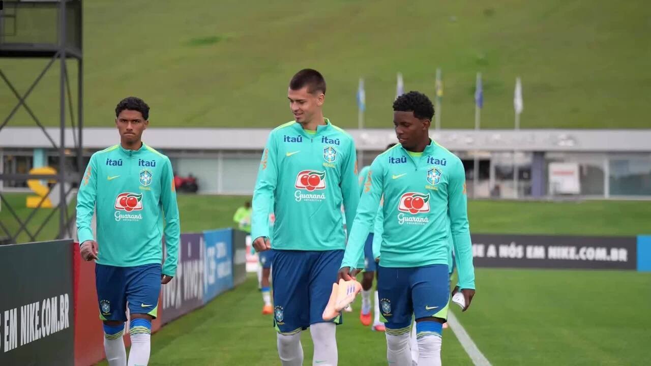 Cruzeiro renova com destaque do sub-17 e estabelece multa milionária; confira detalhes.
