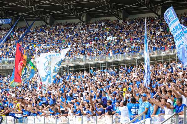 raposa busca recorde de público no clássico contra Atlético-MG no Mineirão