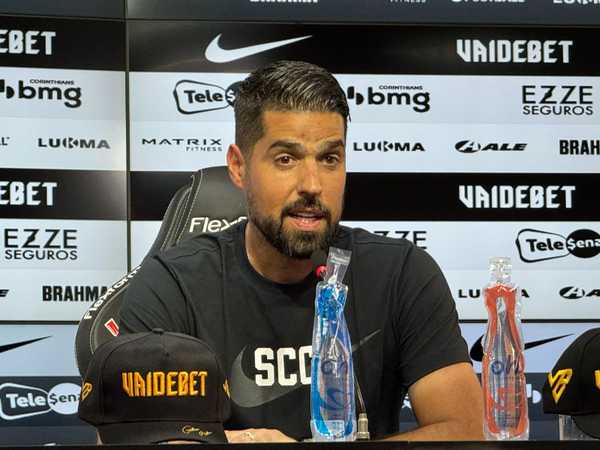 António planeja discutir a grandiosidade do Corinthians em ligação com Vítor Pereira