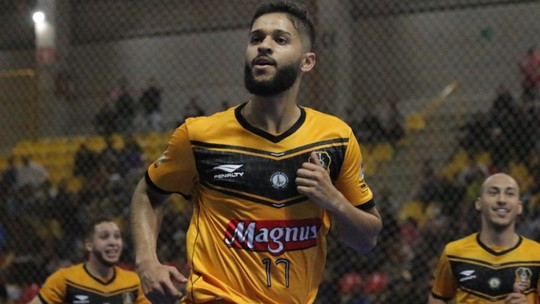 Após quatro meses sem jogar, Leandro Lino se recupera e reforça o Sorocaba nas quartas da LNF