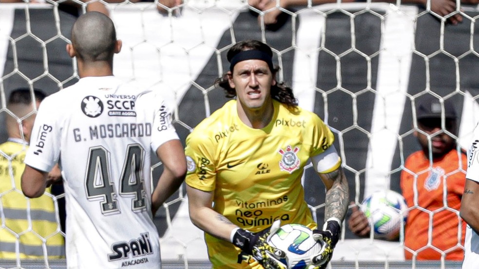 Cássio enche Moscardo de elogios após convocação do volante — Foto: Rodrigo Coca/Agência Corinthians