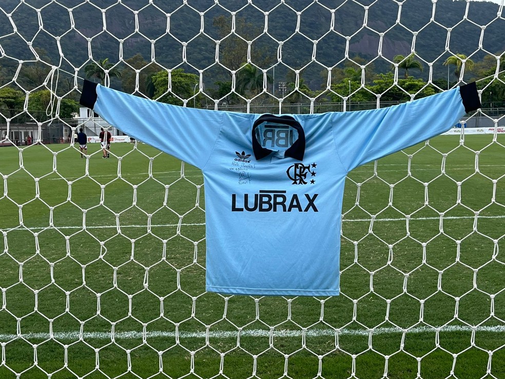 Camisa do Flamengo utilizada por Fillol em 1985