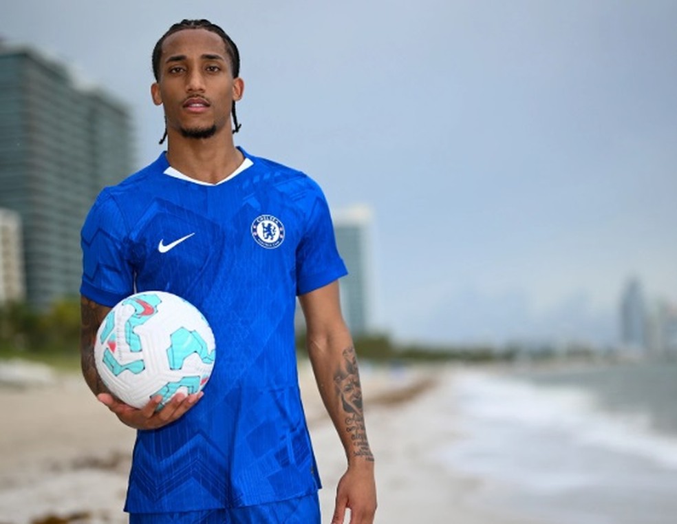Chelsea anuncia a contratação do atacante João Pedro — Foto: Reprodução: chelseafc.com
