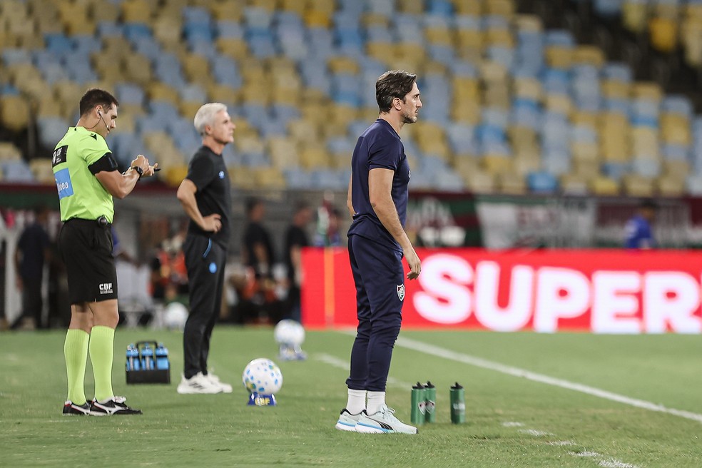 Fluminense mira contratação de Bouanga e redefine o ataque para 2026