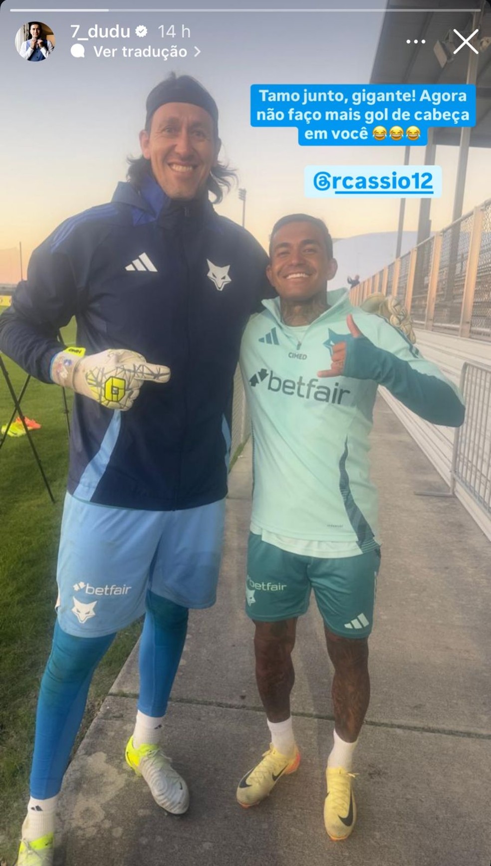 Dudu zoa Cássio, companheiro de Cruzeiro — Foto: Divulgação