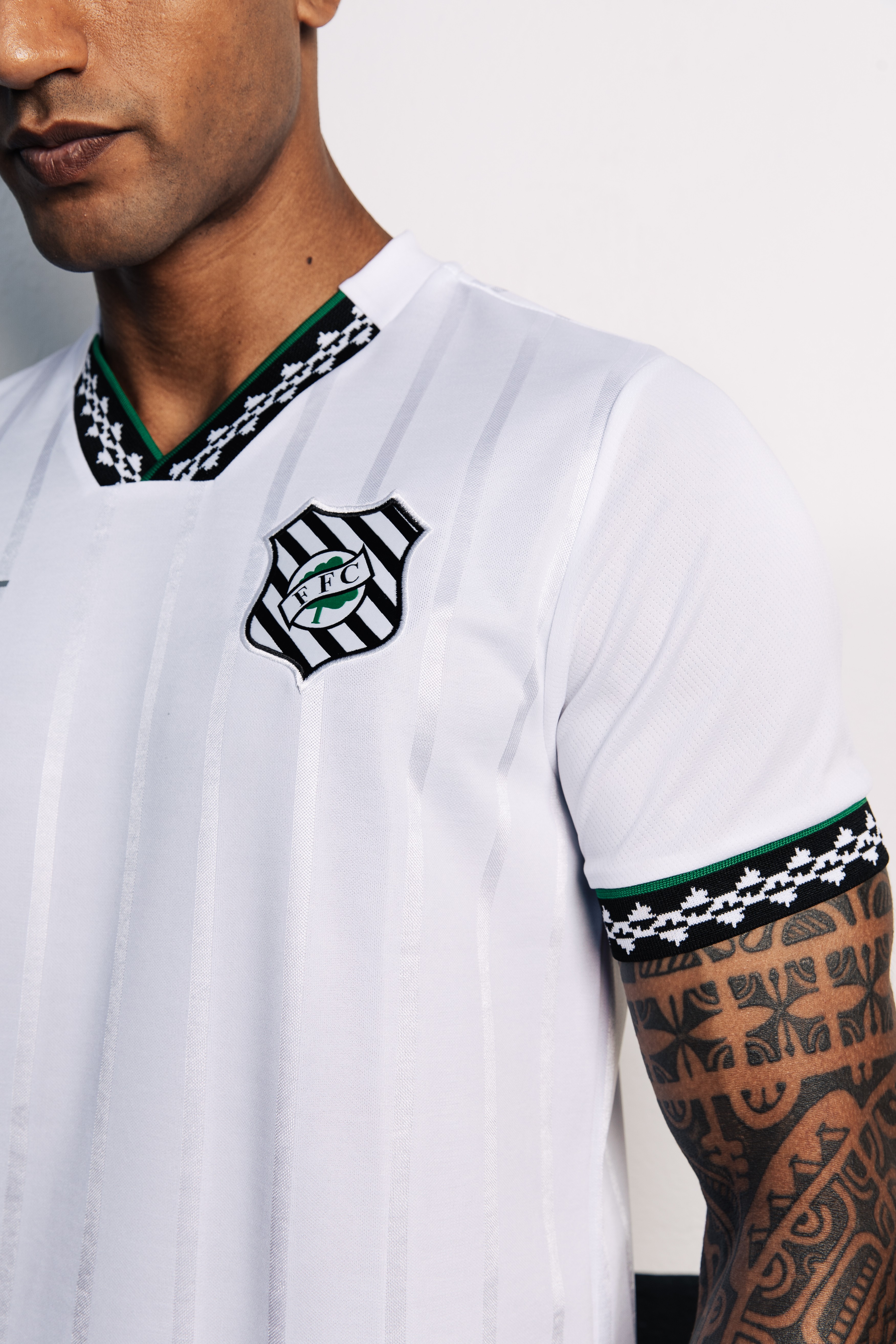 Figueirense inova e convoca torcida para criar uniformes da temporada 2027