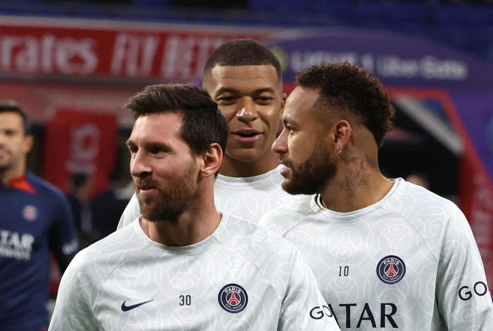 Capitão do Reims cita facilidade em empate com PSG: Messi, Neymar e Mbappé  não defendem, futebol francês