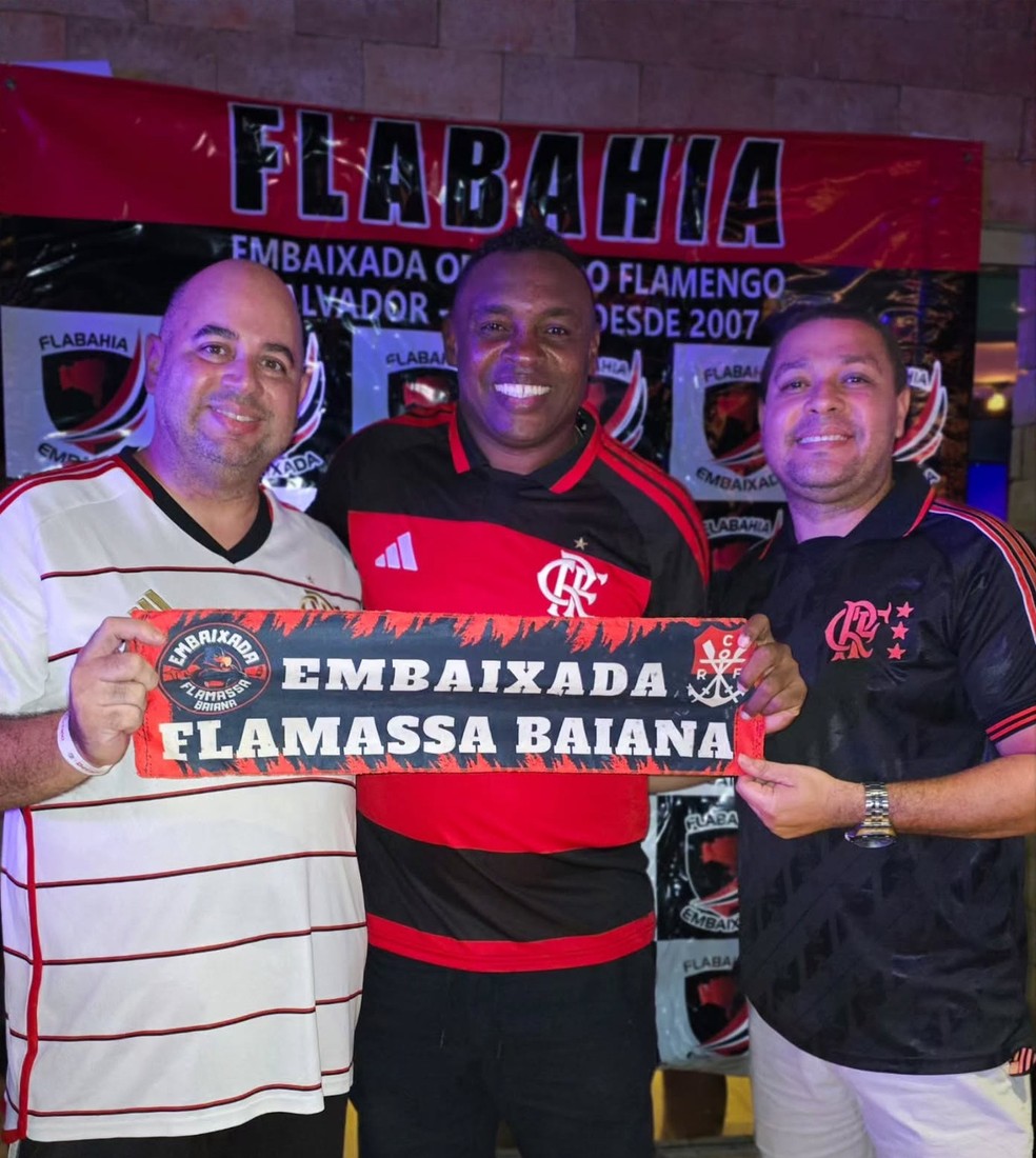 Obina participa até hoje de eventos ligados ao Flamengo — Foto: Divulgação