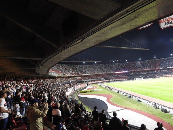 Basquete do São Paulo perde em 1º encontro com torcida no Morumbi