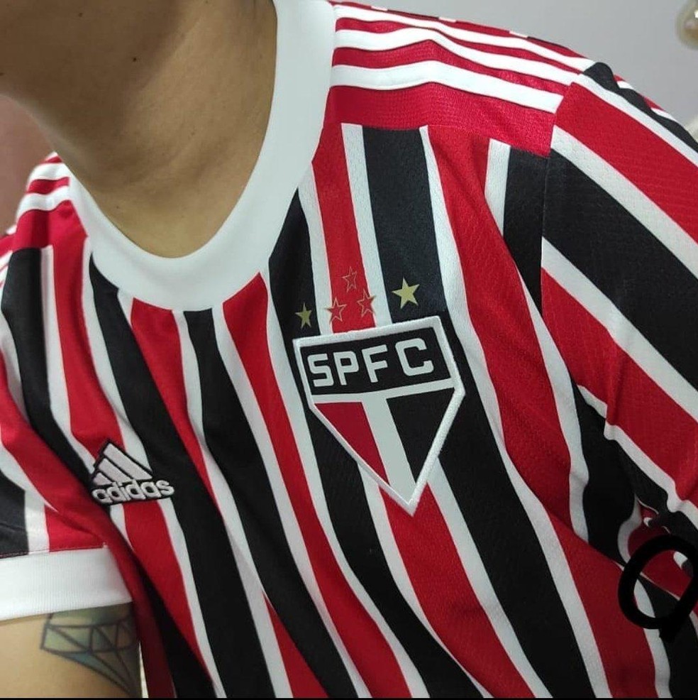 Imagem de nova camisa do Inter vaza nas redes sociais; veja
