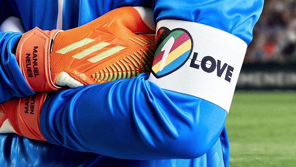 Time abandona jogo de futebol nos EUA em protesto contra comentários  homofóbicos, futebol internacional