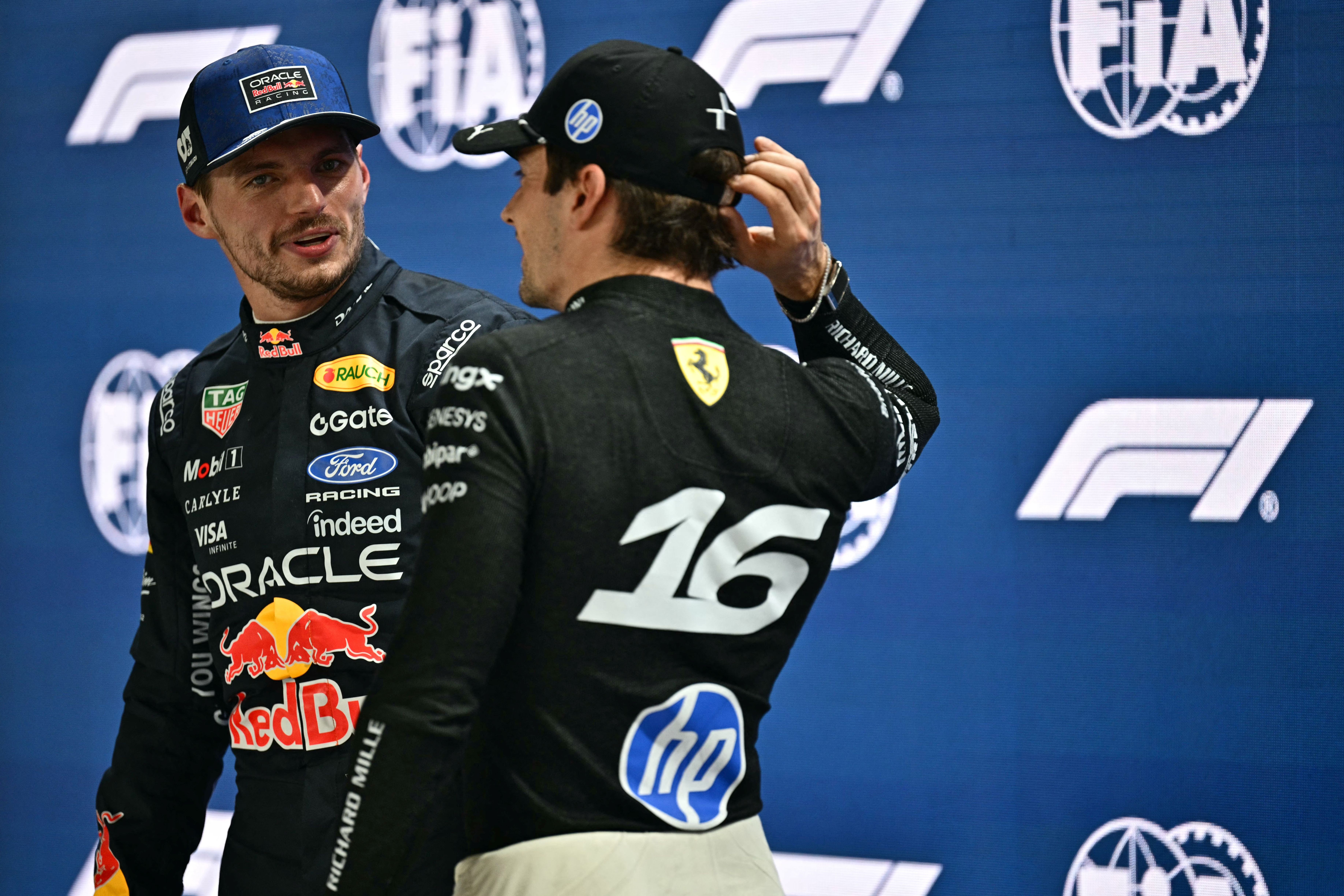Juntos na primeira fila, Leclerc e Verstappen relembram incidente que viralizou no kart há 14 anos