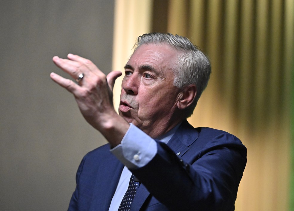 Carlo Ancelotti em entrevista após a primeira convocação na seleção brasileira — Foto: André Durão